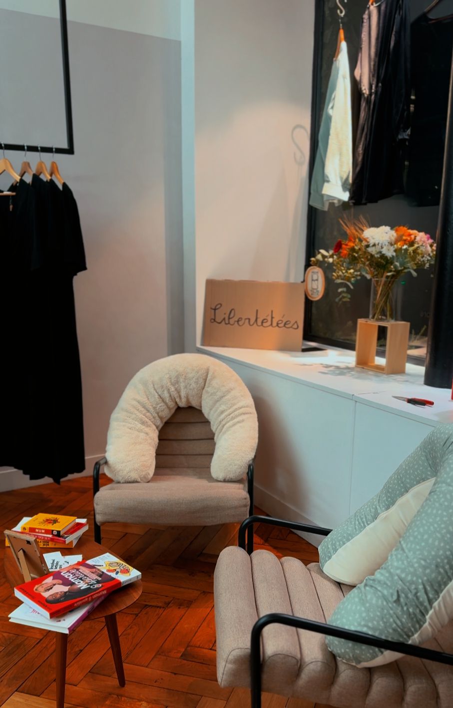 Les Coussins d’Allaitement : L’Accessoire Indispensable pour Maman et Bébé