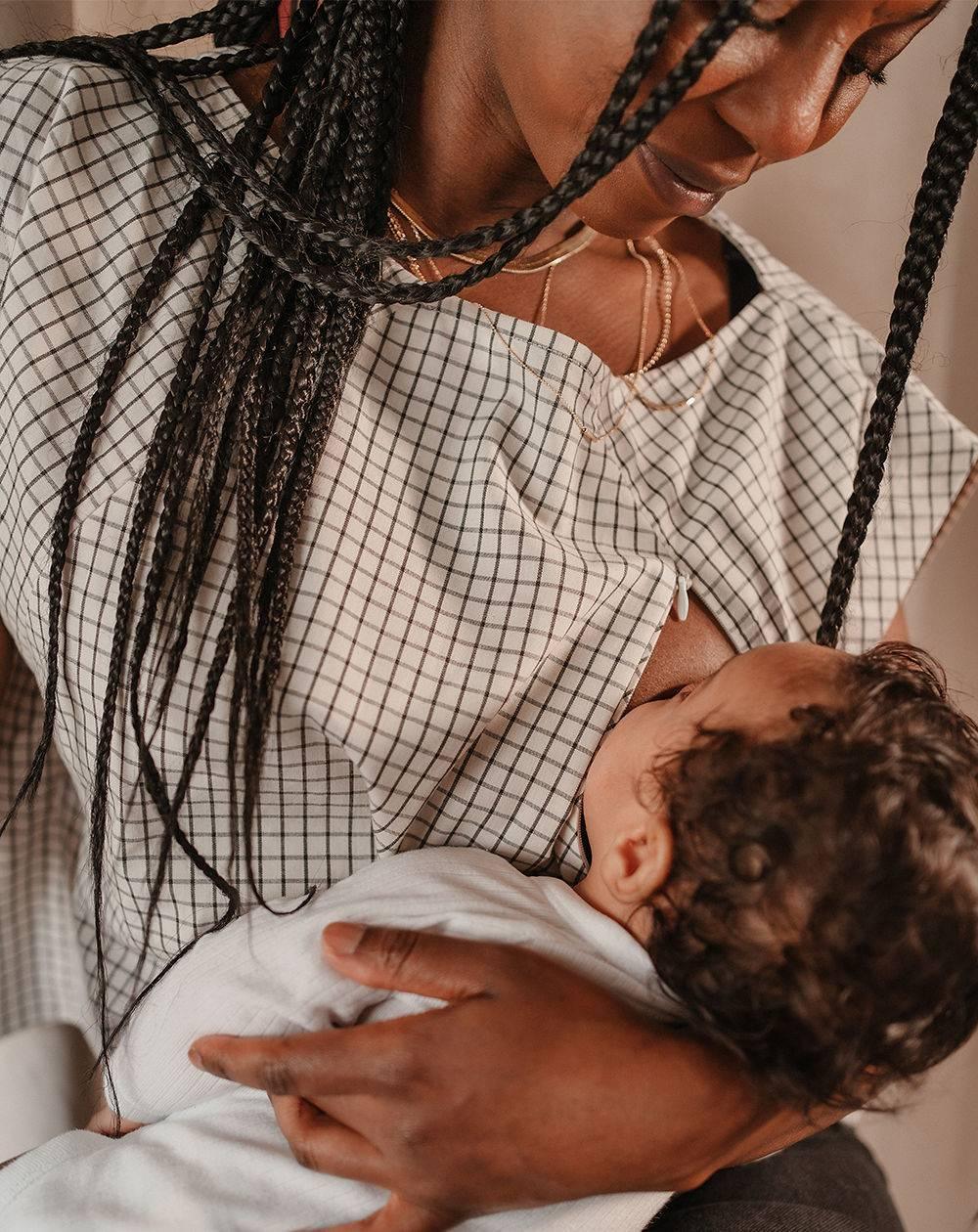 Lien mère-bébé et allaitement : mythe ou réalité ?